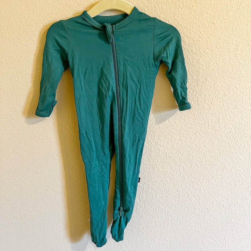 Kyte Footie in Emerald (0-3 months)